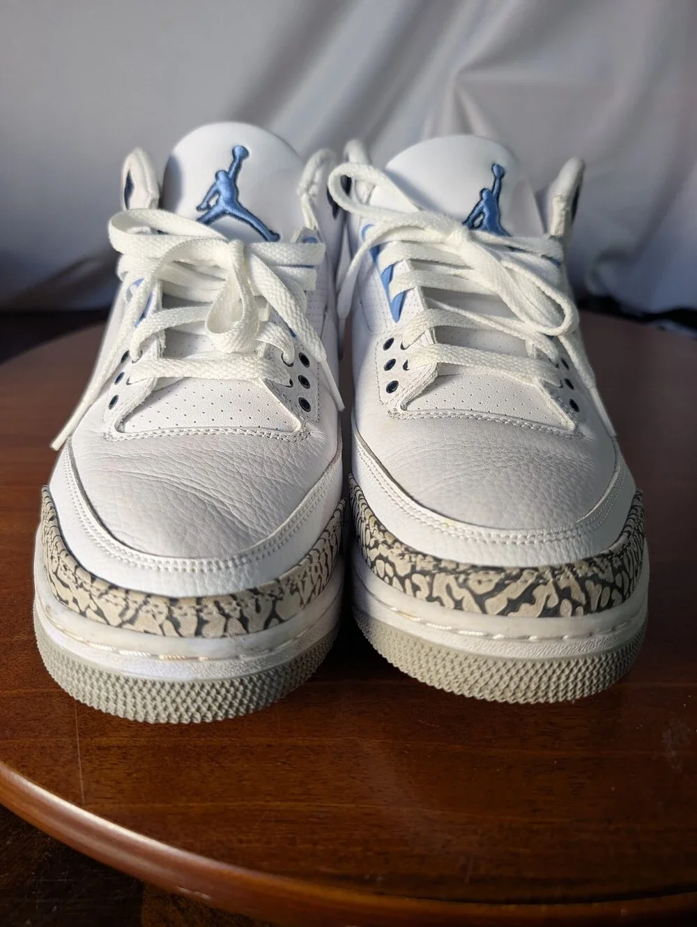 Air Jordan 3 Retro Sneaker White Valor Blue Mid UNC US Men Size 10.5 CT8532 104